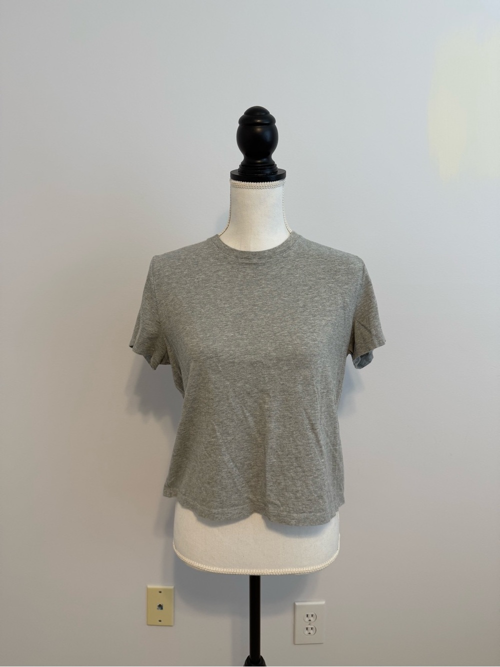 3 pack bundle Everlane tees size M - Picture 4 of 9
